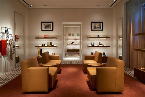 ideal c/o hermes italia|hermes shop rome italy.